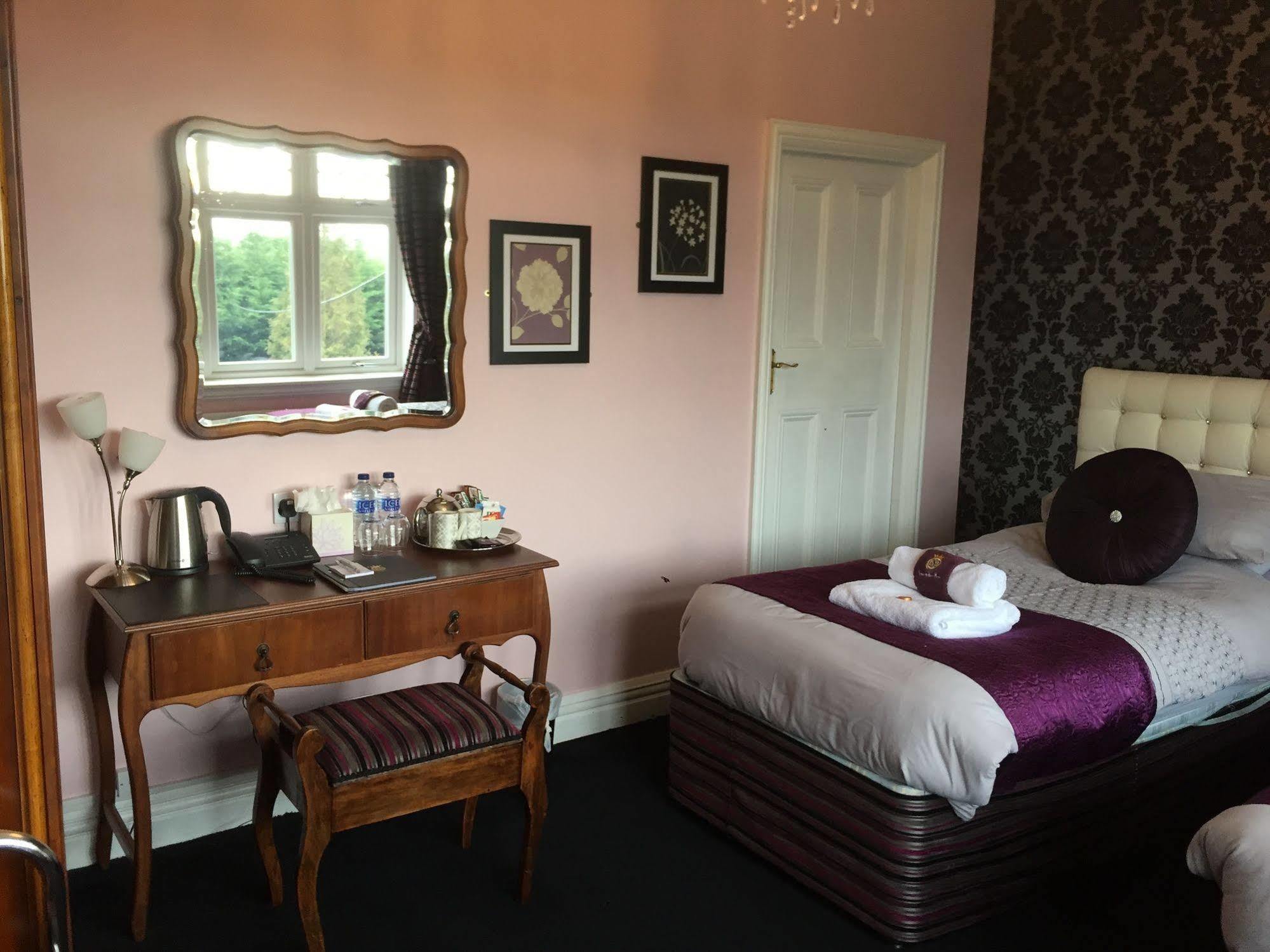 Grimscote Manor Hotel Колсхилл Экстерьер фото