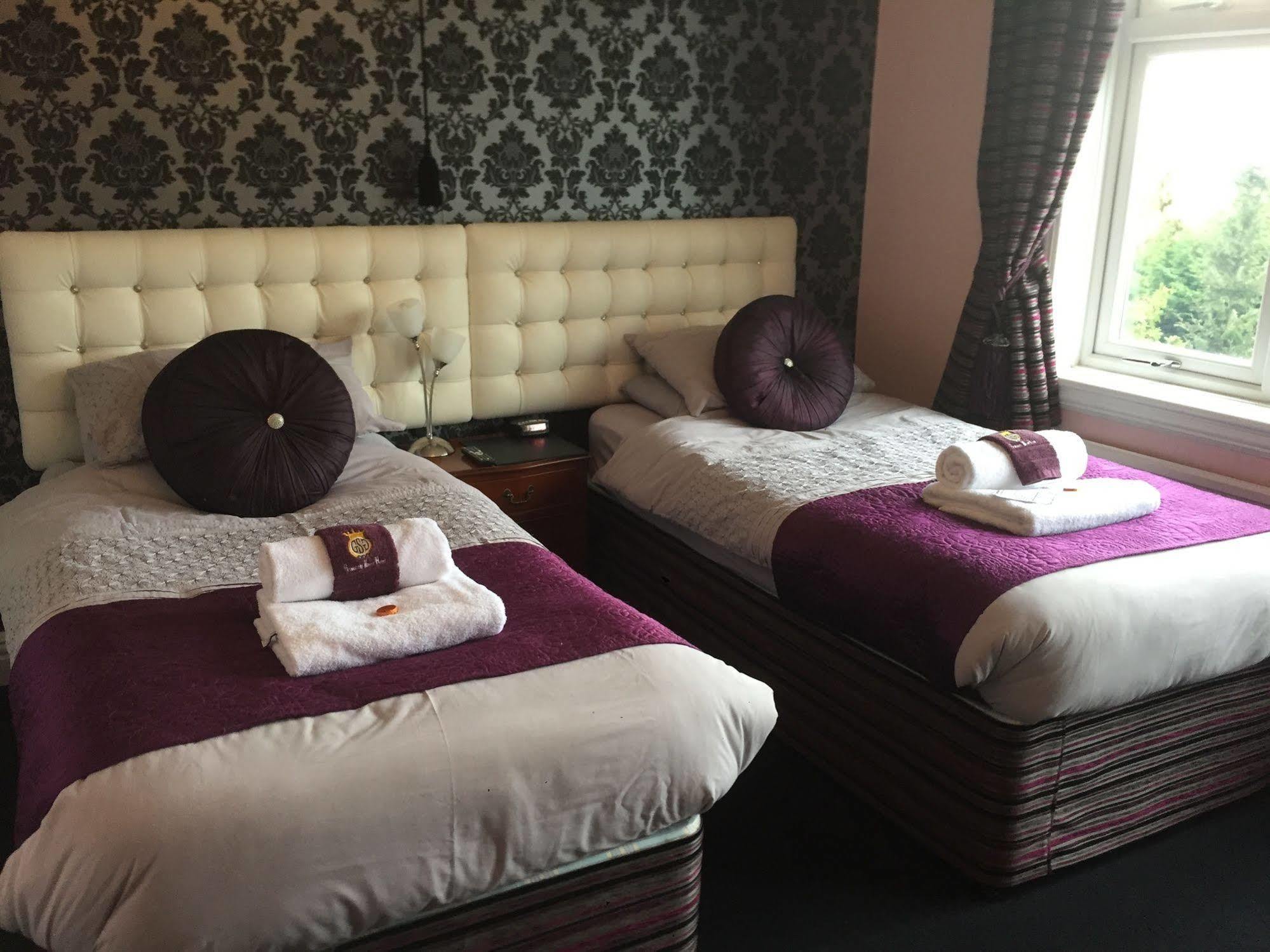 Grimscote Manor Hotel Колсхилл Экстерьер фото